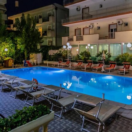 Hotel Beverly Rimini Luaran gambar