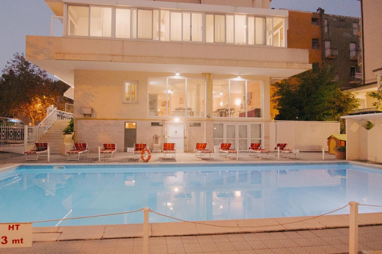 Hotel Beverly Rimini Luaran gambar