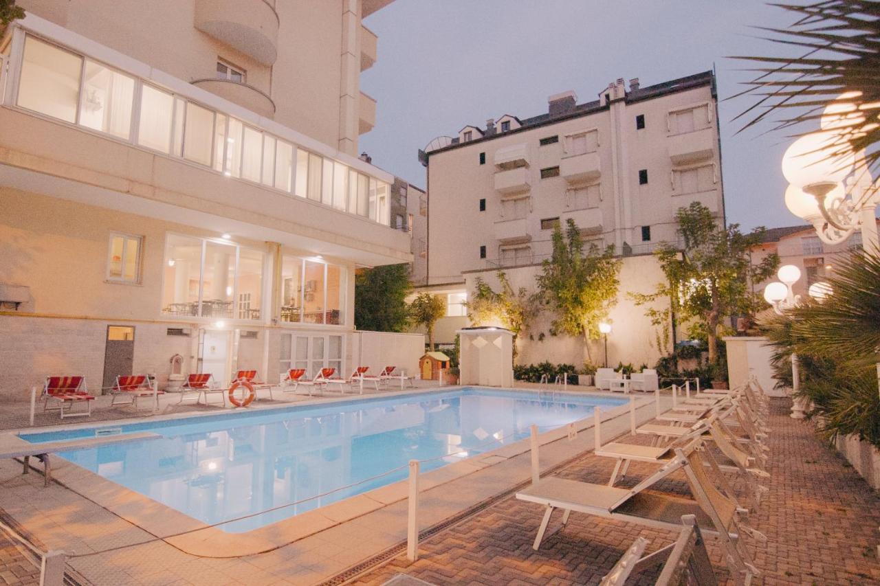 Hotel Beverly Rimini Luaran gambar