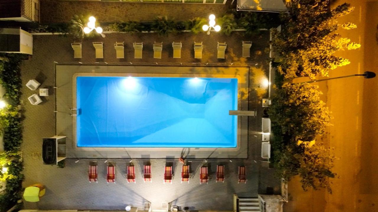 Hotel Beverly Rimini Luaran gambar